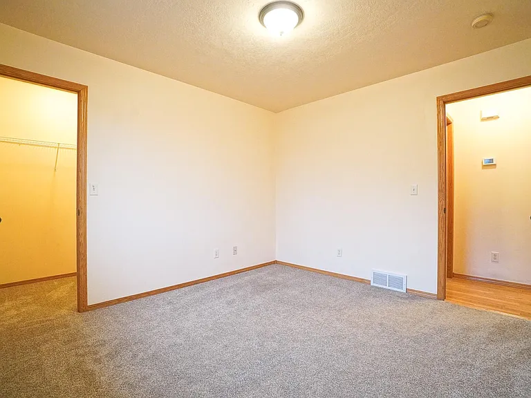 5201 S Baneberry Ave — Photo 15