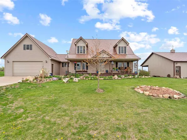 2942 N Dr, Parnell, IA 52325