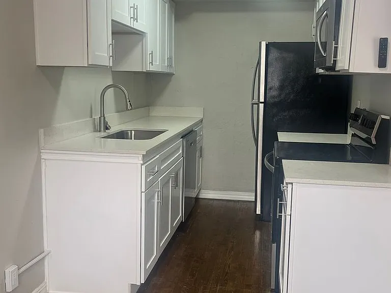 Flats at West End — Photo 18