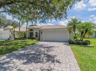 1618 Nantucket Dr, Sun City Center, FL 33573