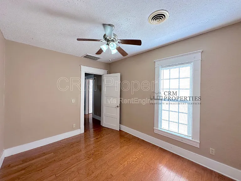1021 S Purdum St — Photo 13