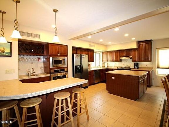 5th image of 6415 N Placita Tranquila