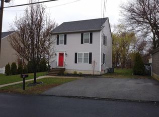 128 Slade St, Fall River, MA 02724