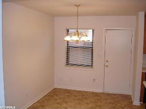 3rd image of 19 Jarrett Ct