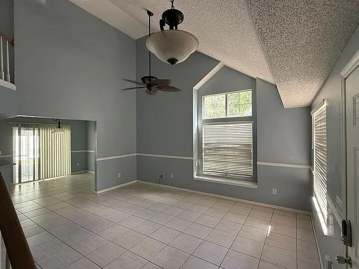 2205 Maryday Ct — Photo 6