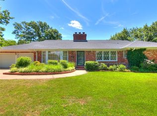 1619 Randel Rd, Nichols Hills, OK 73116