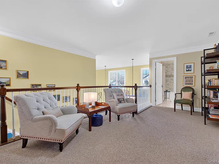 17 Deforest Dr — Photo 25