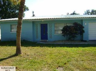 2896 Webley Dr, Largo, FL 33771
