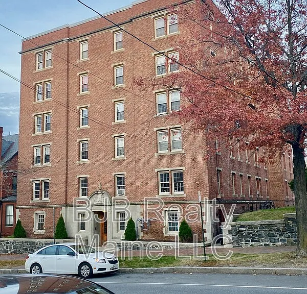 231 State Street — Photo 1