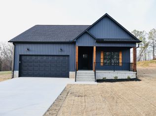 62 Hall St, Lexington, TN 38351