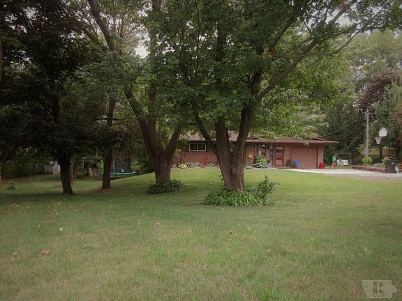 4th image of 1038 Maywood Dr