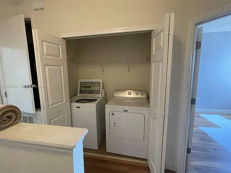 9038 Shepton St — Photo 12