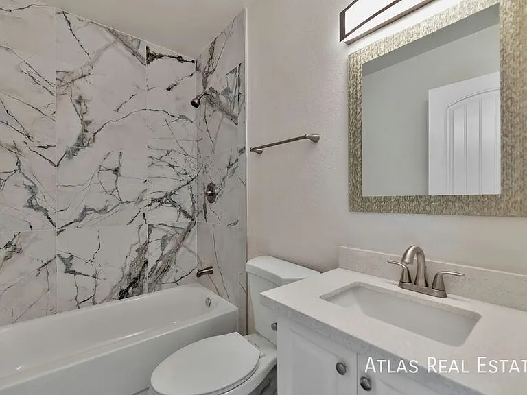 2530 N 17th Way #3 — Photo 6