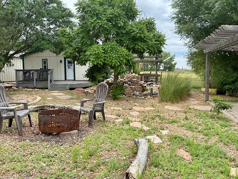 1253 N County Line Rd — Photo 21