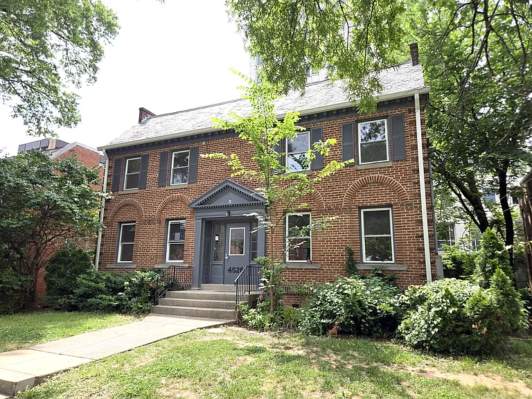 4526 Avondale St #1 — Photo 3