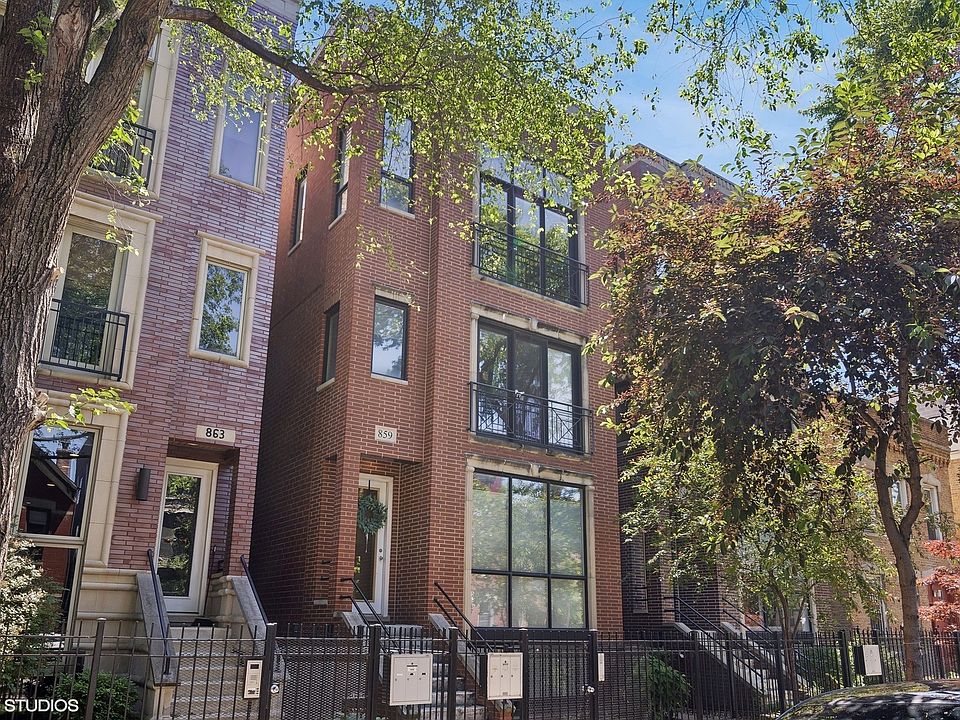 1st image of 859 N Hermitage Ave #3