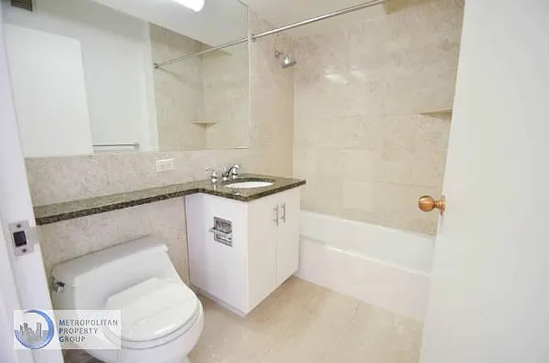 Rented by Metropolitan Property Group | media 44