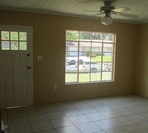 5th image of 1125 W Cypress St APT A