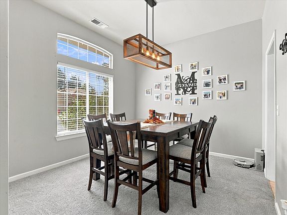 4th image of 1883 Rialto Ct