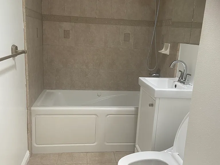 632 Serenade Ct #2 — Photo 7