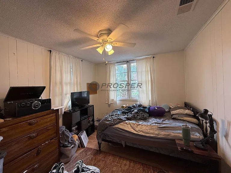 45 Drake St — Photo 17