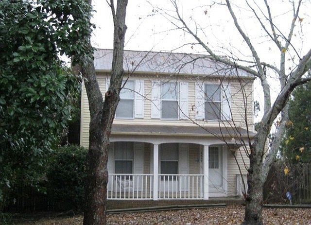 1st image of 3229 Old House Cir