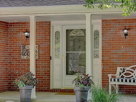 4th image of 7221 Braumfield Cir