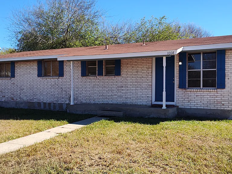 1008 Northcliff Dr — Photo 1