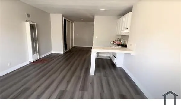 3851 Coco Ave #8 — Photo 4