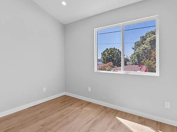 4th image of 1138 Atwater St