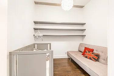 Rented by R New York