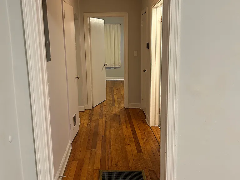 1106 Loring St SE — Photo 12