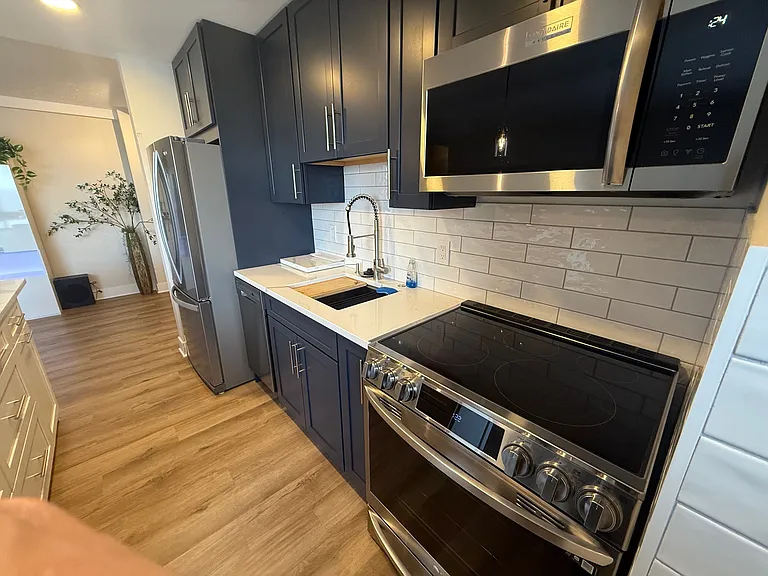 11720 Edgewater Dr #417 — Photo 5