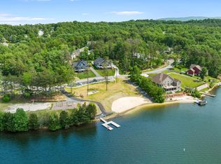 514 Sleigh Dr, Cross Junction, VA 22625