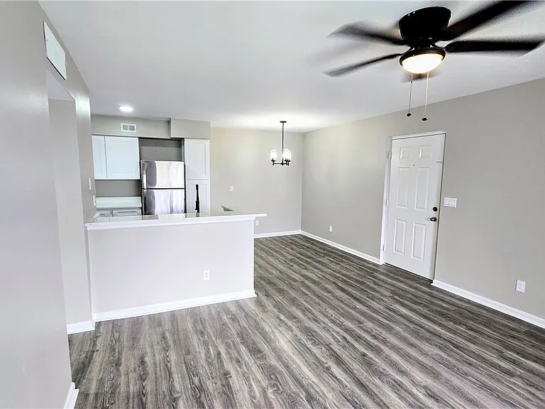 13545 Eagle Ridge Dr #826 — Photo 4