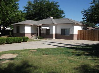 206 W Hanford Armona Rd, Lemoore, CA 93245