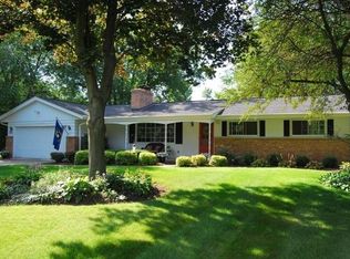 7119 W Freistadt Rd, Mequon, WI 53092