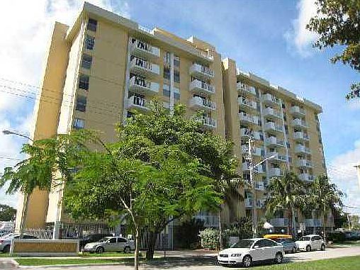 1st image of 2020 NE 135th St APT 410