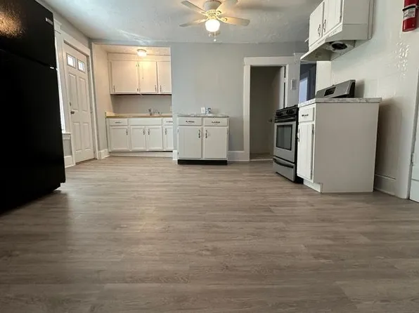 197 Nichols St APT 3, Gardner, MA 01440