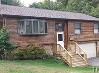 49 Lake Dr, Greenwood Lake, NY 10925