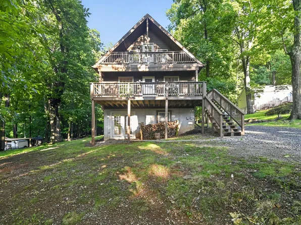 205 Alpine Dr, Front Royal, VA 22630