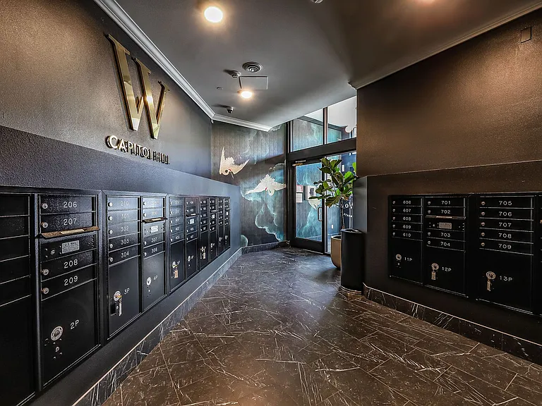 Woodworth Apartments | Vibrant & Luxurious Living in Capitol Hill — Photo 4