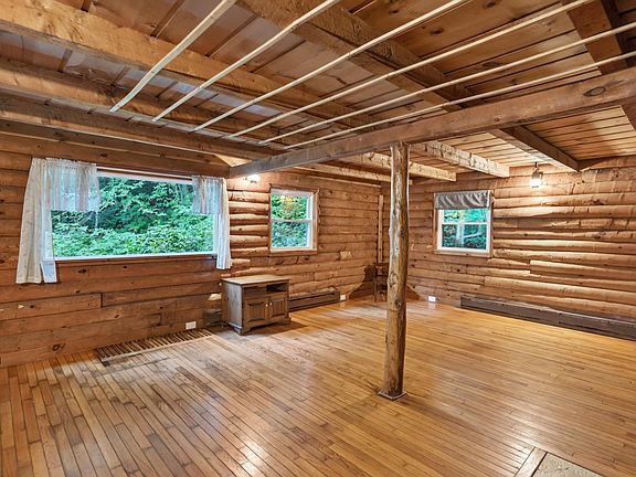 3rd image of 2068 South Wardsboro Road