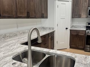1936 W River View Dr #B, Riverton, UT 84065