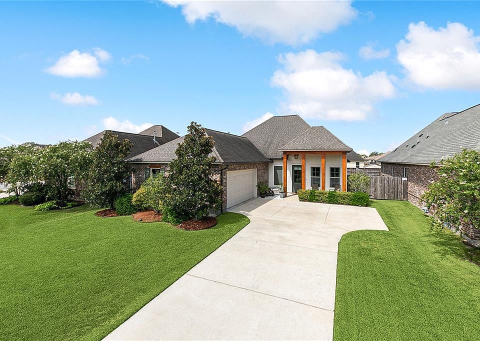 1st image of 16365 Anna Belle Dr