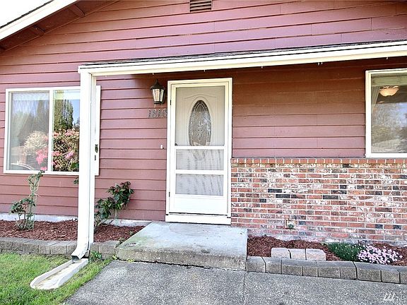 2nd image of 1810 21st St NE