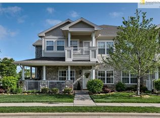 11701 S Roundtree St APT 103, Olathe, KS 66061