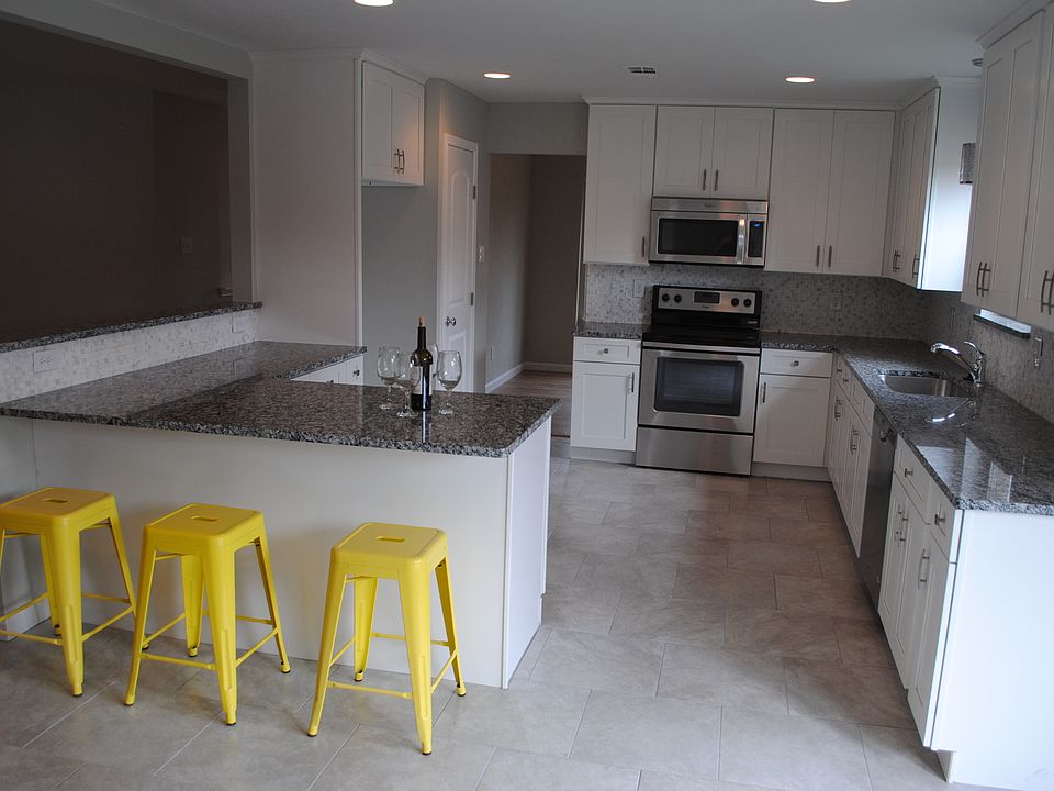 1st image of 1220 Timber Valley Dr