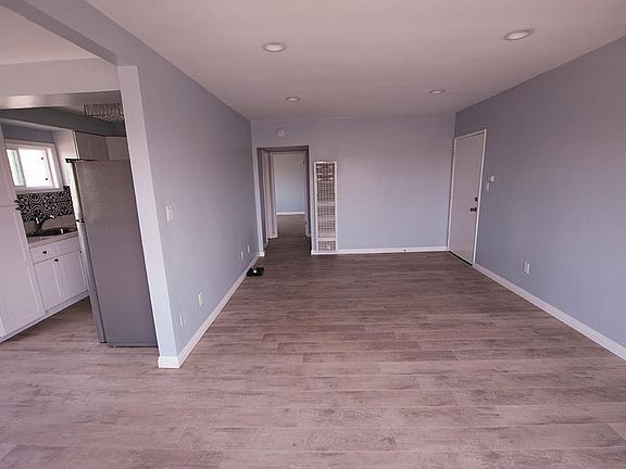 Living Room looking toward the bedrooms.