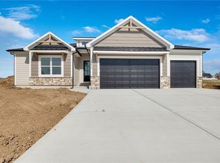 2345 NE Colonnade Ave, Blue Springs, MO 64029